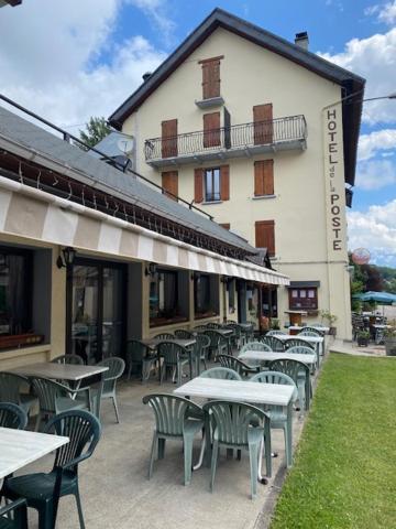 Hotel Restaurant De La Poste Saint-Colomban-des-Villards Zewnętrze zdjęcie