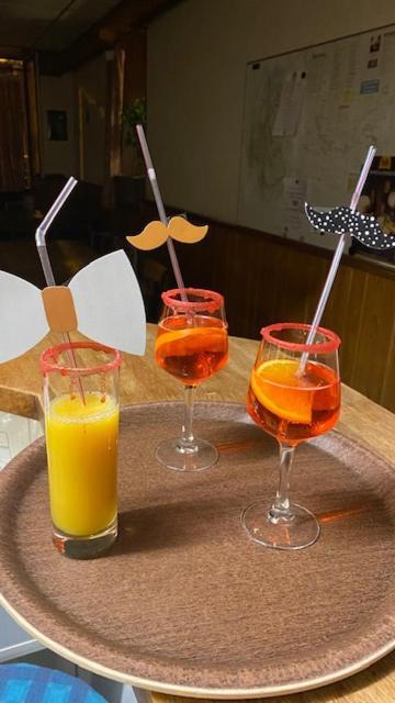 Hotel Restaurant De La Poste Saint-Colomban-des-Villards Zewnętrze zdjęcie